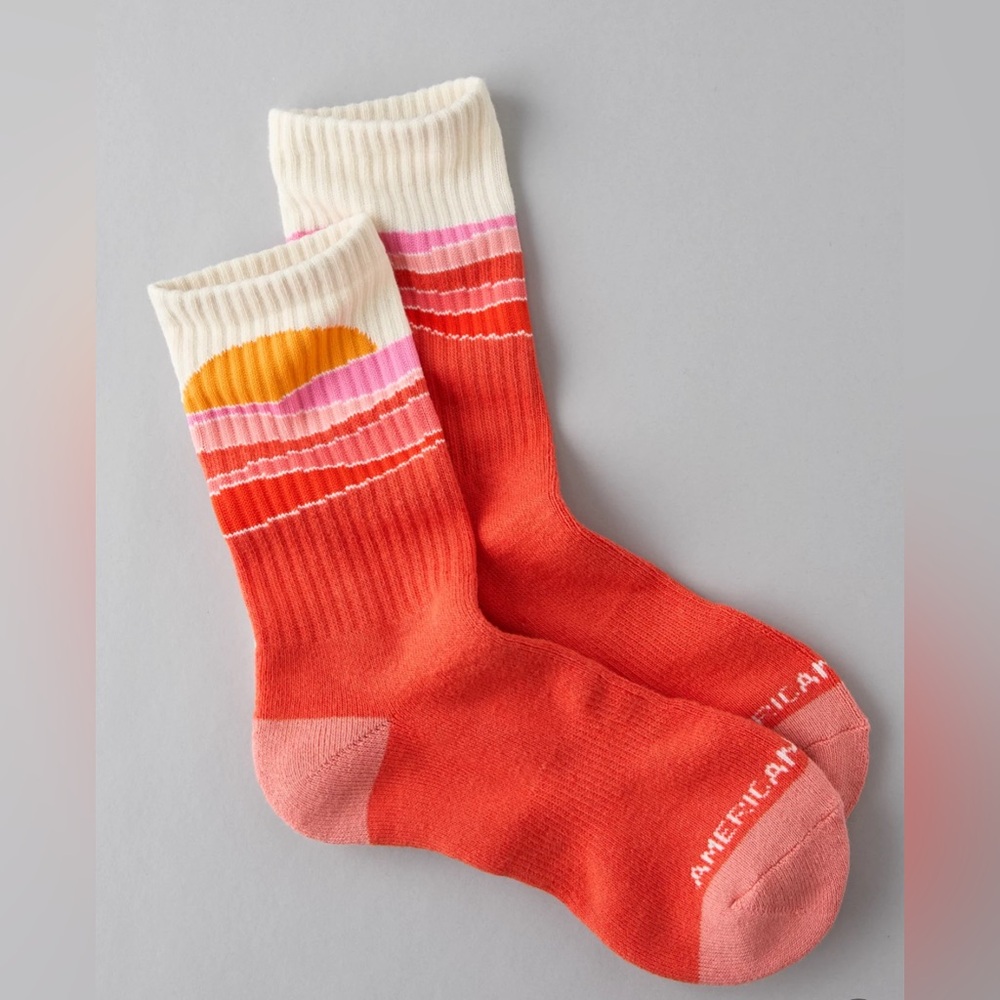 NWT!! American Eagle Crew Socks